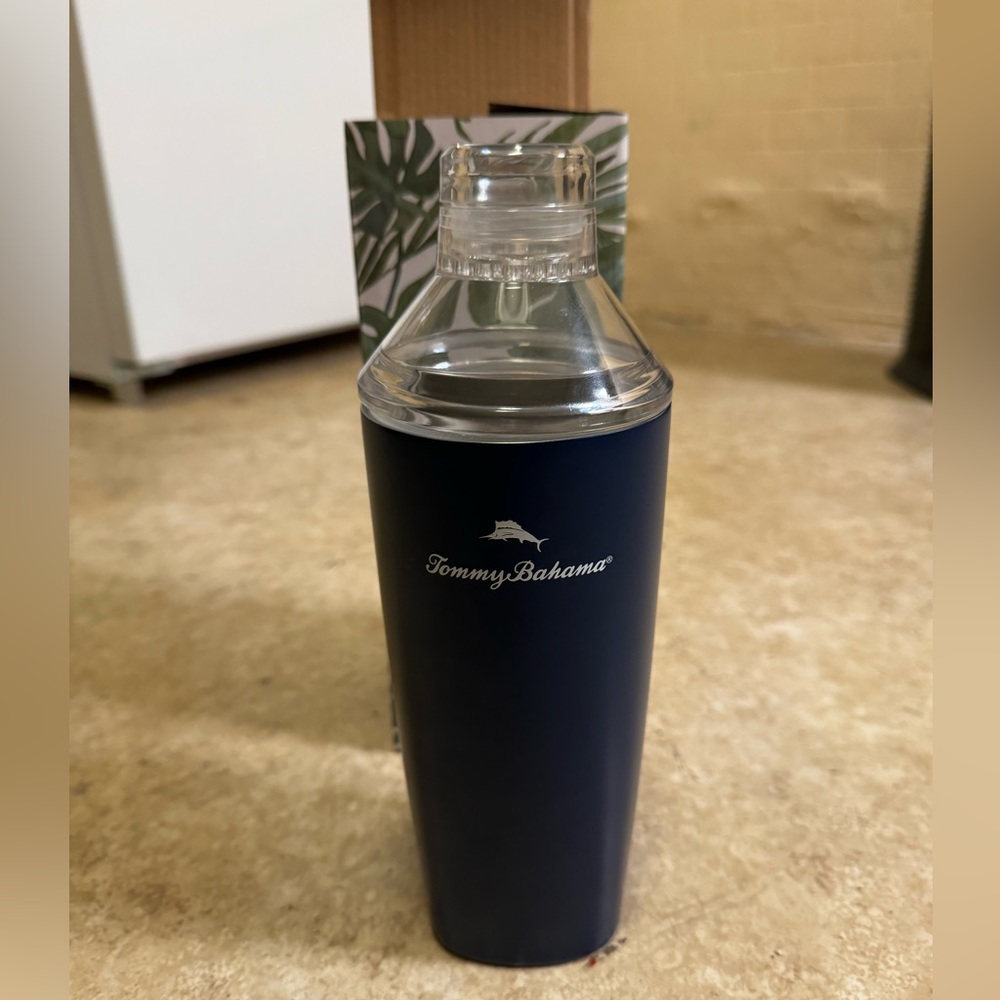 Tommy Bahama cocktail shaker